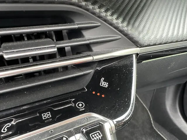 Peugeot e-2008 EV GT Pack 136 PK 2022 Elektrisch 29