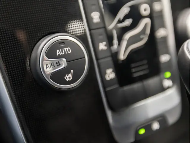 Volvo V40 1.5 T2 Polar+ Sport 2019 Benzine 10