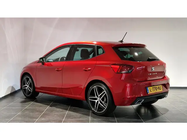 SEAT Ibiza 1.0 TSI FR Business Intense 2021 Benzine 2