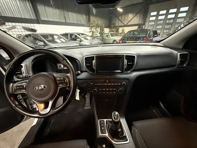 Kia Sportage 1.6 GDI DynamicLine // Camera // PDC 2018 Benzine 7