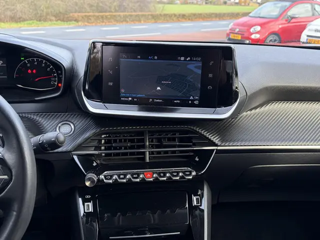 Peugeot 2008 1.2 PureTech Allure Pack 2021 Benzine 35