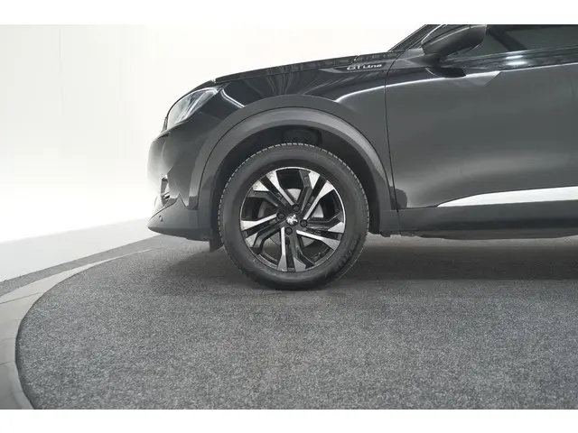 Peugeot 2008 PureTech 130 GT-Line 2020 Benzine 16