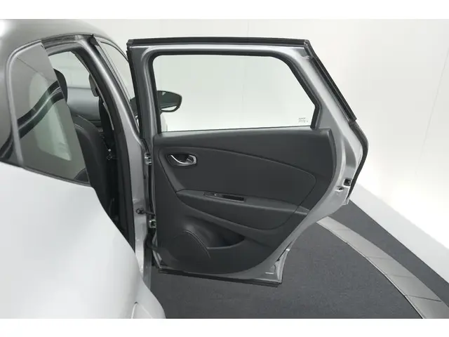 Renault Captur TCe 90 Intens 2018 Benzine 53