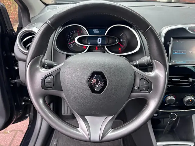 Renault Clio 0.9 TCe Eco2 Limited 2016 Benzine 22