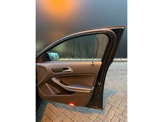 Mercedes-Benz A-Klasse 250 Sport Prestige 2015 Benzine 19