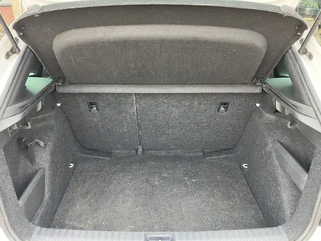 Škoda Kamiq 1.0 TSI Sport Business 2021 Benzine 23