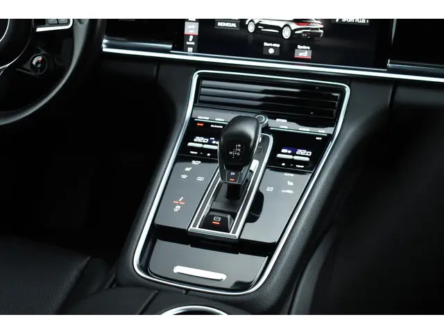 Porsche Panamera Sport Turismo 4 3.0 2017 Benzine 66