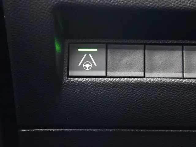 Peugeot 2008 1.2 PT 130 GT 2024 Benzine 26