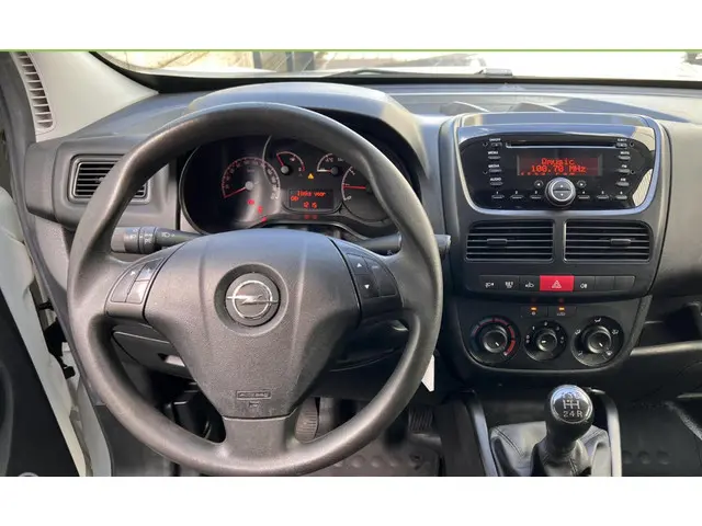 Opel Combo 1.3 CDTi L1H1 ecoFLEX Edition 2016 Diesel 9