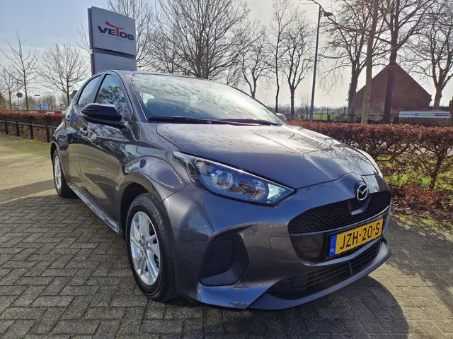 Mazda 2 Hybrid 1.5 Centre-line 2025 Hybride Benzine 14