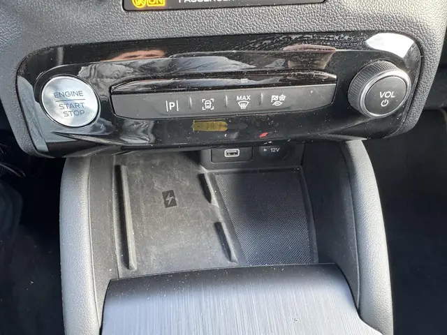 Ford Kuga 2.5 PHEV ST-Line 2024 Hybride Benzine 24