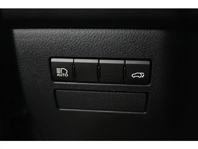 Lexus NX 300h AWD Luxury Line 2018 Hybride Benzine 28