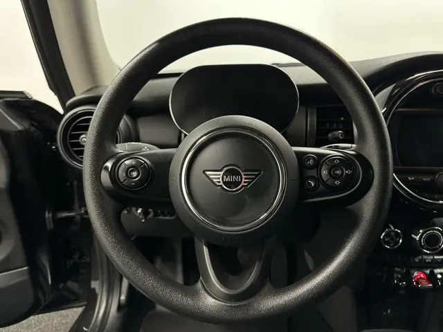 MINI One Mini 1.5 First CRUISE LM 45000 KM 2021 Benzine 18