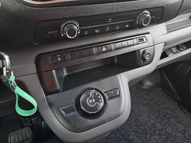 Peugeot Expert 2.0 2021 Diesel 11