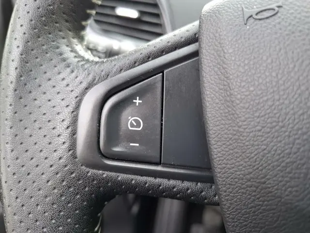 Renault Scénic TCe 115 Bose 2013 Benzine 19