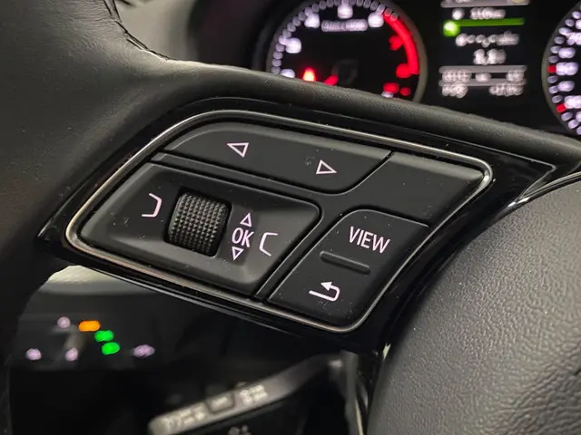 Audi Q2 35 TFSI S Edition 2023 Benzine 23