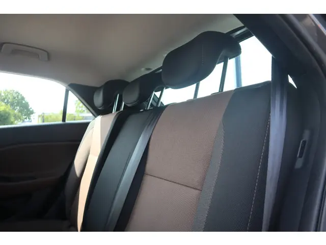 Hyundai i20 1.0 T-GDI Comfort 2018 Benzine 10