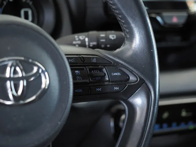 Toyota Yaris 1.5 Hybrid Dynamic 2021 Hybride Benzine 13