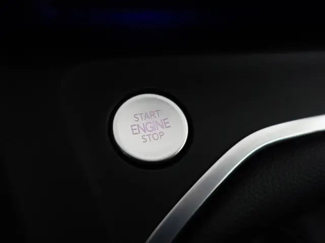 Volkswagen Golf 1.5 TSI Advance- 2022 Benzine 16