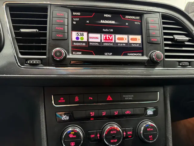 SEAT Leon 1.4 TSI FR -DSG-ORG. NL- 2016 Benzine 20