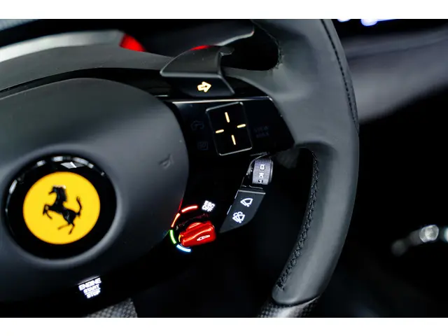 Ferrari 296 GTS 2024 Hybride Benzine 34