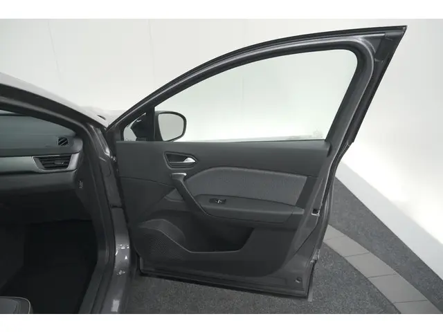 Renault Captur Mild Hybrid 160 EDC Techno 2025 Benzine 64