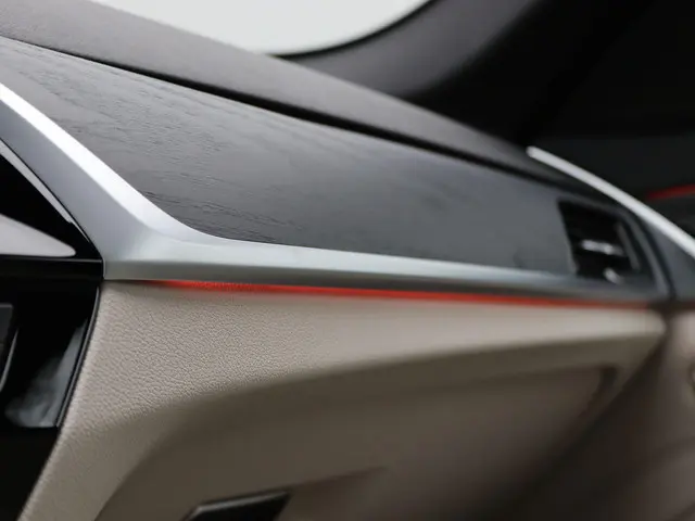 BMW 5 Serie Touring 540i xDrive 2022 Benzine 24