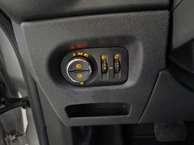 Opel Corsa 1.2-16V Design Edition 2014 Benzine 15