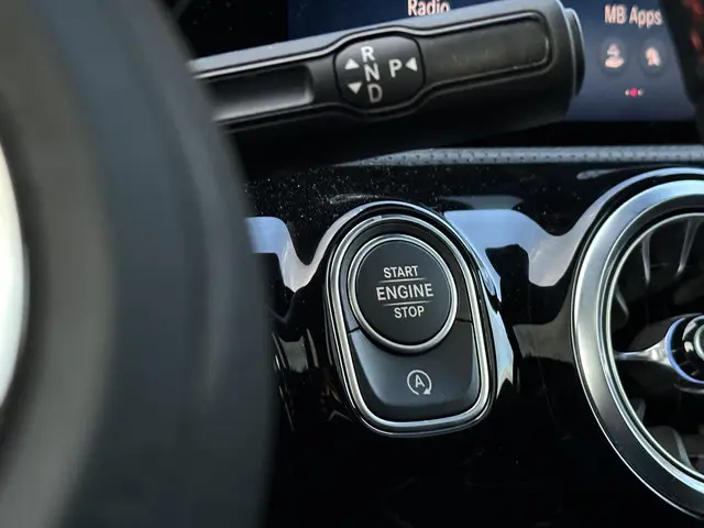 Mercedes-Benz CLA 200 d AMG Line 2025 Diesel 29