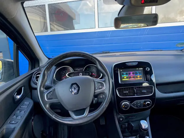 Renault Clio Estate 0.9 TCe Intens 2019 Benzine 16