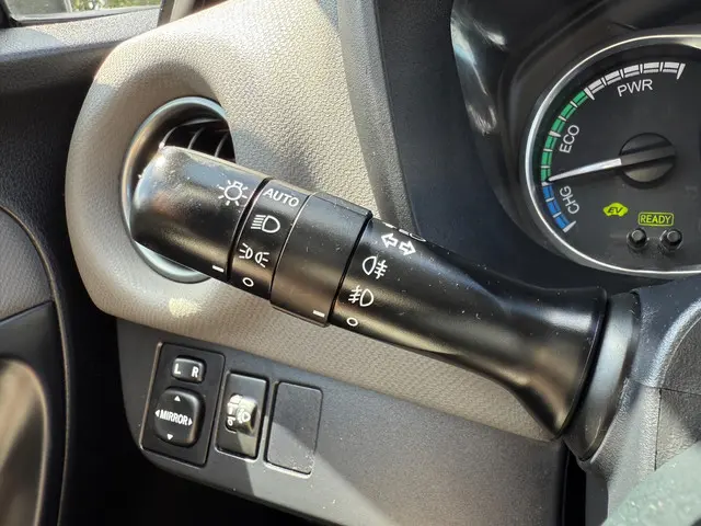 Toyota Yaris 1.5 Hybrid Dynamic 2015 Hybride Benzine 20