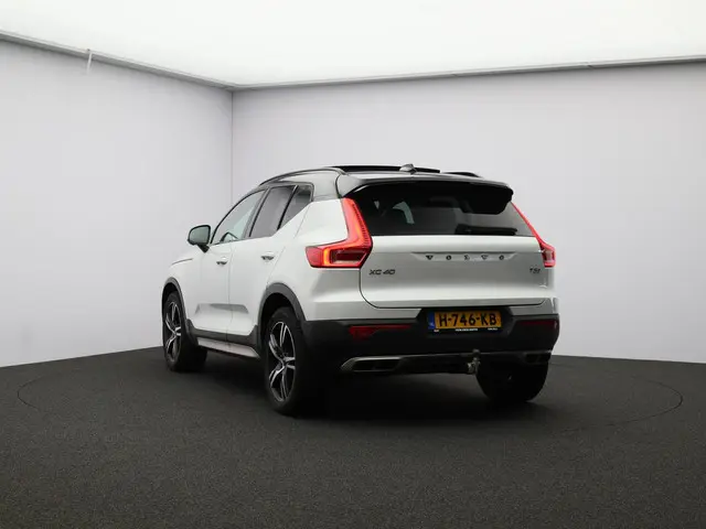 Volvo XC40 T3 Automaat R-Design 2020 Benzine 29