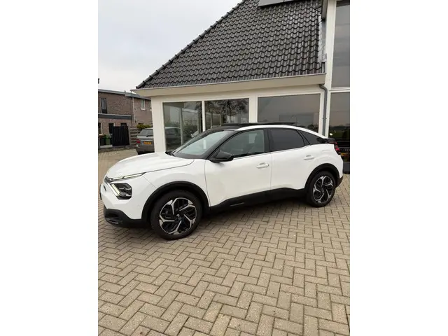 Citroën C4 - 1.2 Puretech Shine 2022 Benzine 3