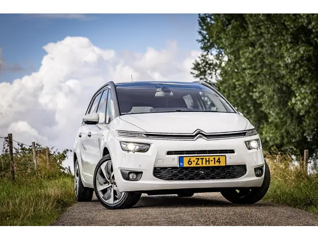 Citroën Grand C4 Picasso 1.6 THP Exclusive 2015 Benzine 43