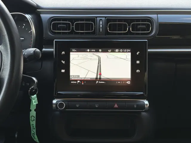 Citroën C3 1.2 PureTech S&S Shine 2018 Benzine 13