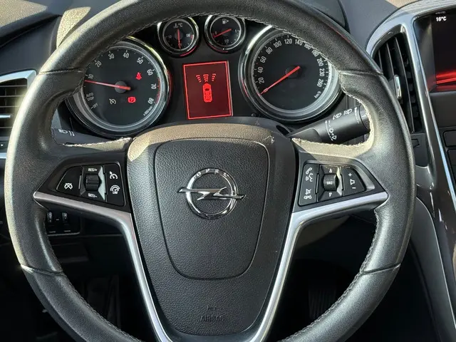 Opel Astra Sports Tourer 1.4 Turbo Cosmo 2014 Benzine 18
