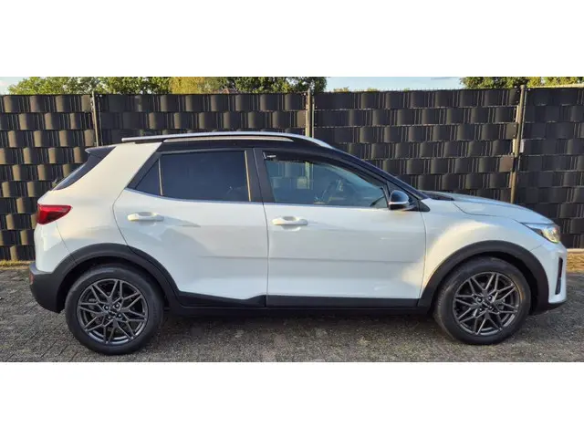 Kia Stonic 1.0 T-GDi MHEV Automaat 2022 Benzine 2