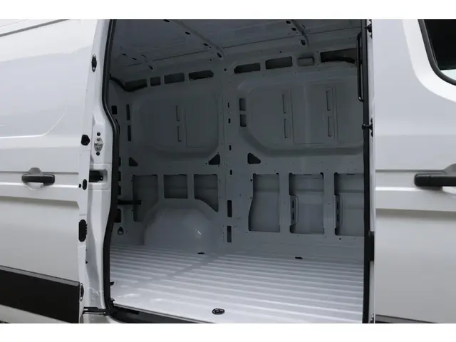 Renault Master T35 2.0 dCi 150 L2H2 Advance 2024 Diesel 6