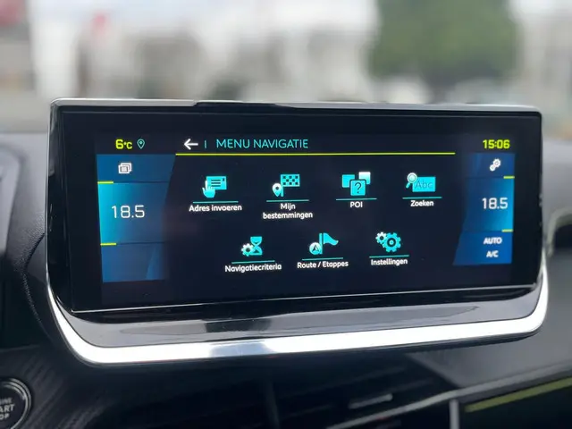 Peugeot e-2008 EV GT 50 kWh 2020 Elektrisch 16