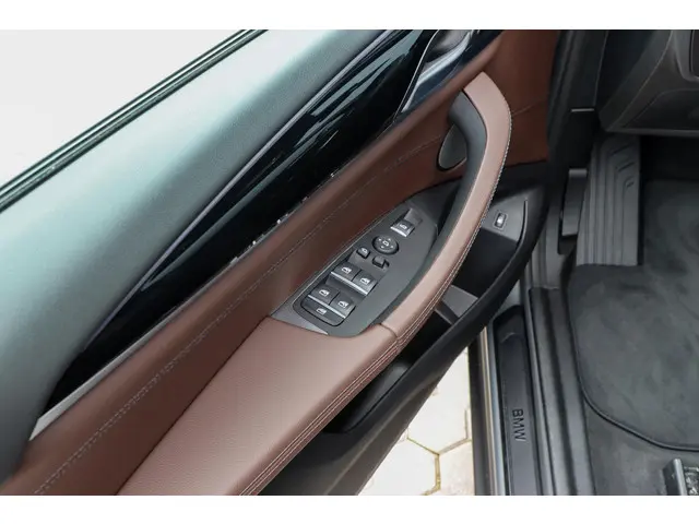 BMW X3 xDrive30e High Executive 2023 Hybride Benzine 26