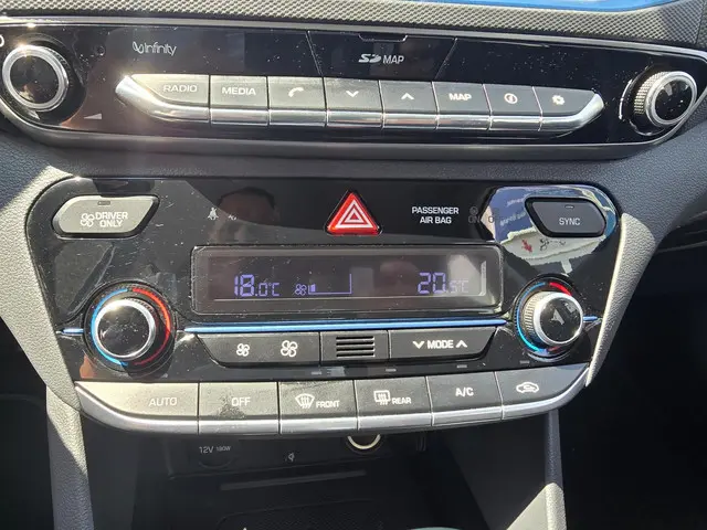 Hyundai IONIQ 1.6 GDi i-Motion 2018 Hybride Benzine 16