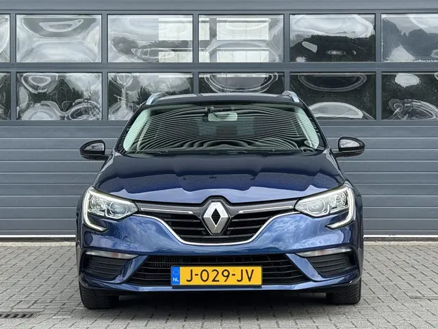 Renault Mégane Estate 1.3 TCE LIMITED 2020 Benzine 16