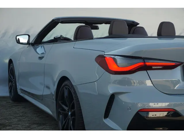 BMW 4 Serie Cabrio M440i 2022 Benzine 29