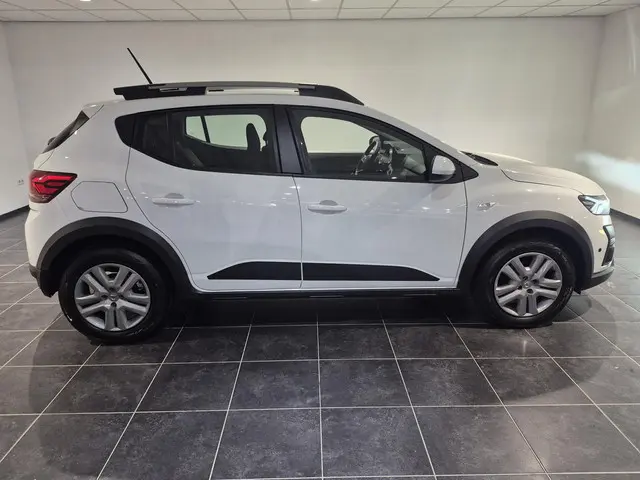 Dacia Sandero Stepway 1.0 TCe 90 Comfort 2023 Benzine 18