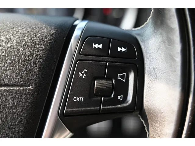 Volvo V70 2.0 T4 Dynamic Edition 2015 Benzine 25