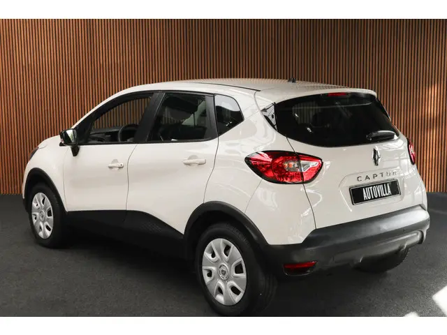 Renault Captur 0.9 TCe Authentique 2017 Benzine 3