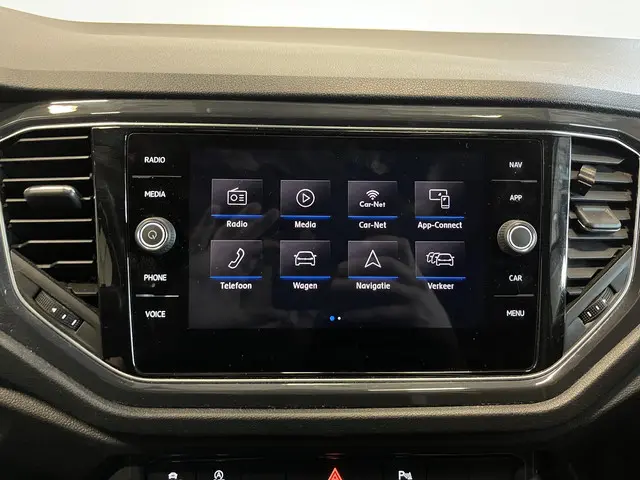 Volkswagen T-Roc 1.5 TSI 150pk DSG R-line 2018 Benzine 15