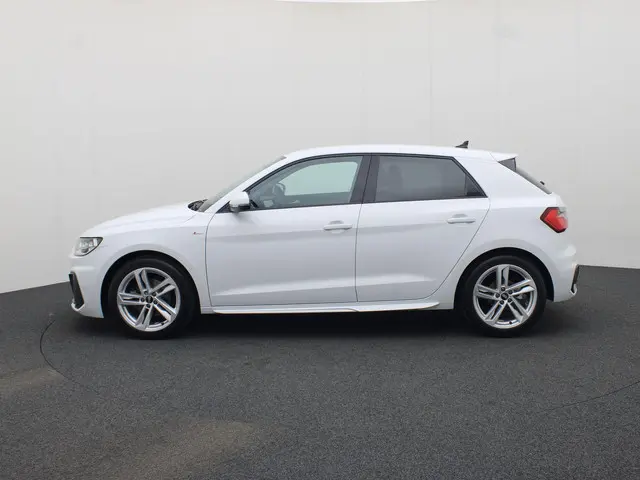 Audi A1 Sportback 35 TFSI/150PK S Line 2021 Benzine 30