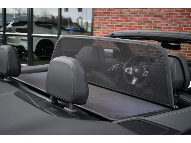 BMW 4 Serie Cabrio 420i M-Sport 2022 Benzine 18