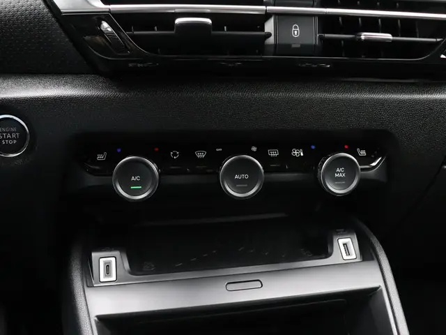 Citroën C4 1.2 Puretech Feel Pack 2024 Benzine 23